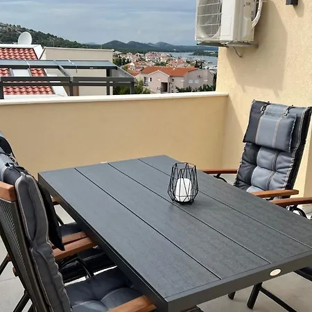 Jednosobni S Pogledom Na Lägenhet Murter