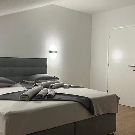 Jednosobni S Pogledom Na Апартаменты *