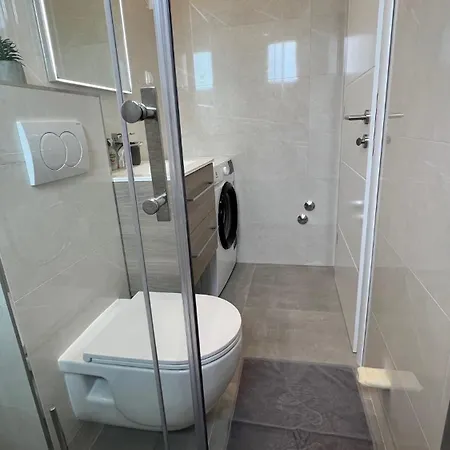 Jednosobni S Pogledom Na * Муртер