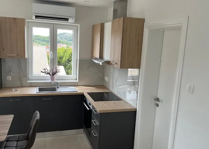 Jednosobni S Pogledom Na Murter